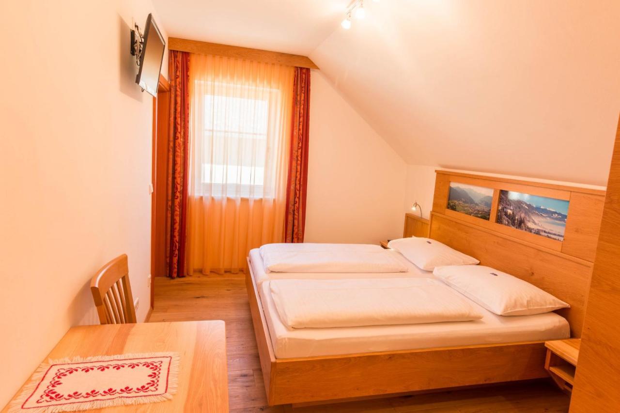 Hotel Weissenstein Санкт-Міхель-ім-Лунгау Екстер'єр фото